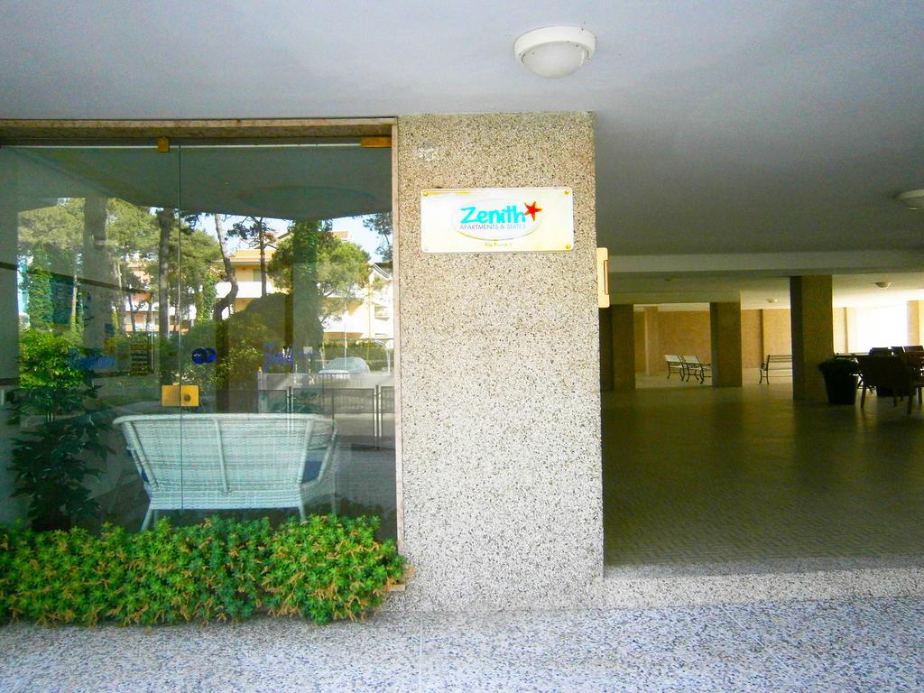Residence Zenith Каорле Екстер'єр фото