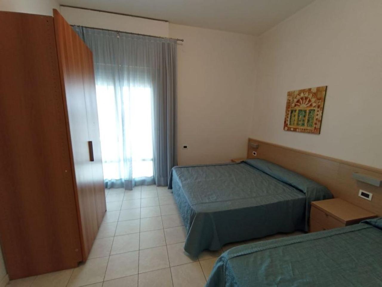 Residence Zenith Каорле Екстер'єр фото